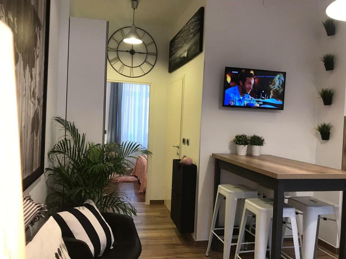 Arena Design Apartments With Free Private Parking And With A Terrace Pula Luaran gambar