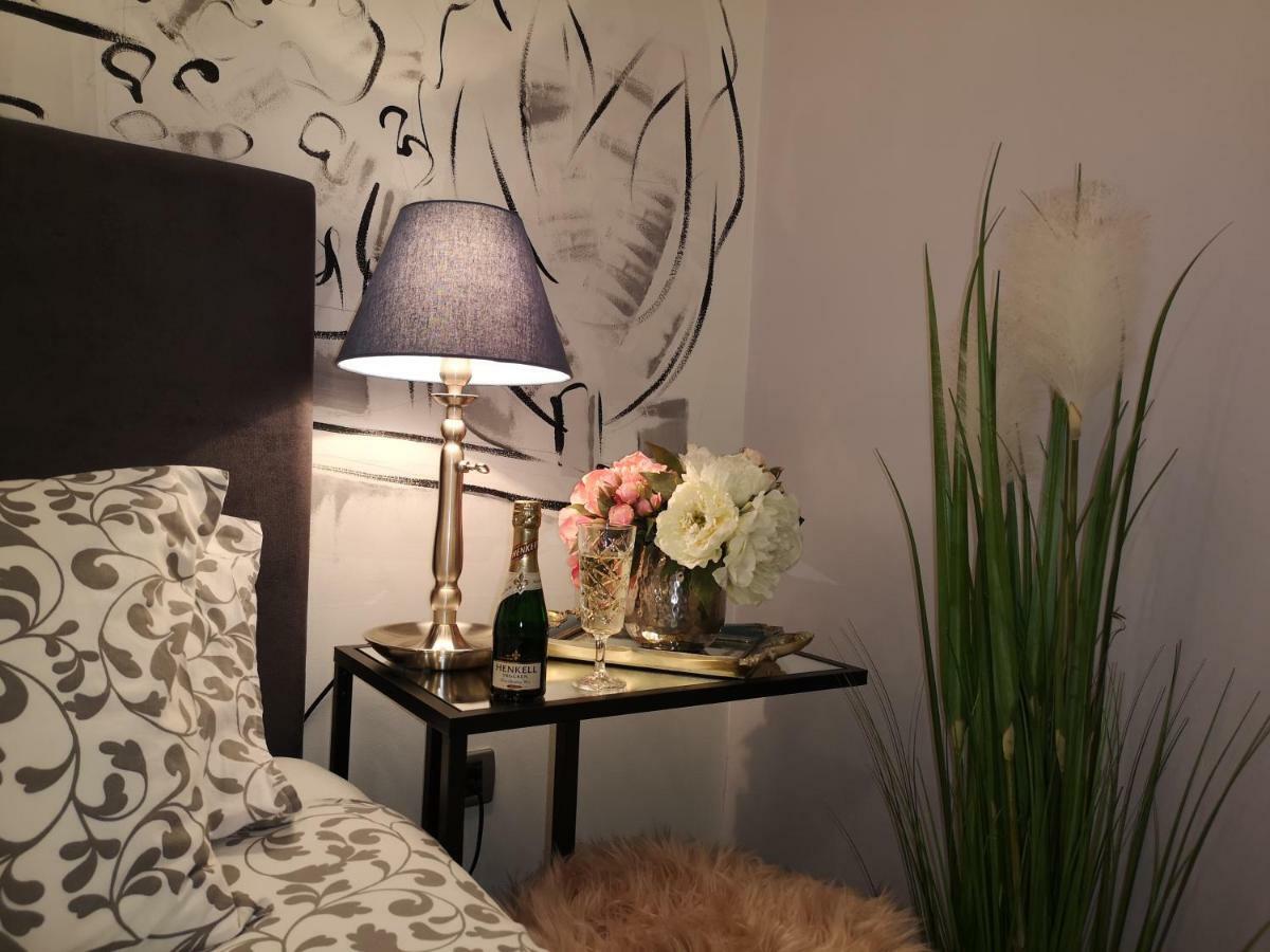 Arena Design Apartments With Free Private Parking And With A Terrace Pula Luaran gambar